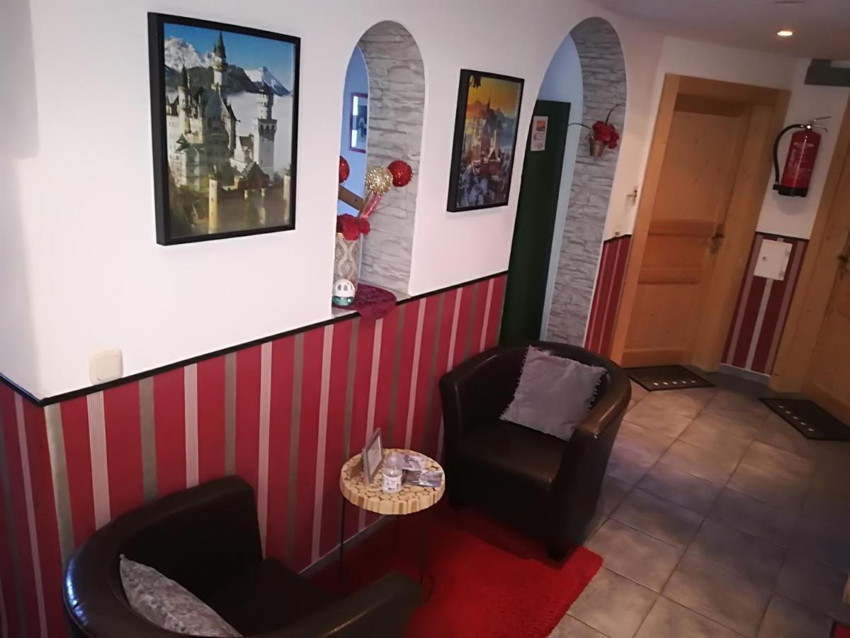 House La Neuschwanstein Blick - Budget City Hotel Füssen Dış mekan fotoğraf
