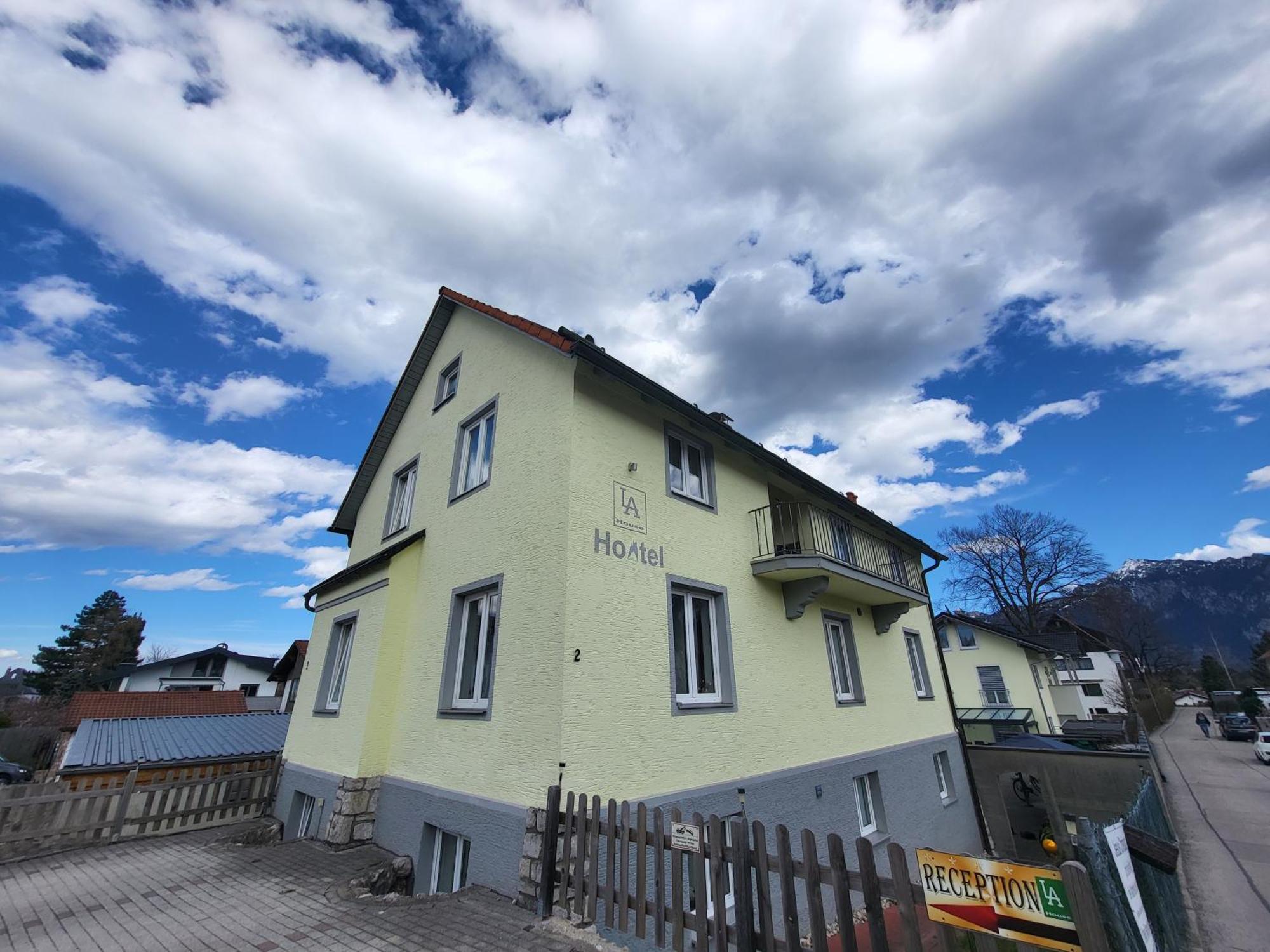 House La Neuschwanstein Blick - Budget City Hotel Füssen Dış mekan fotoğraf